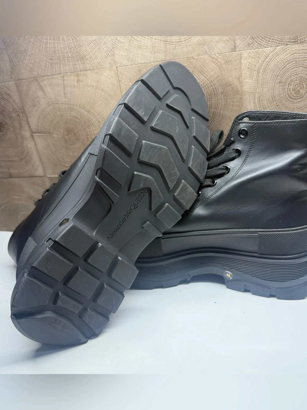 Alexander McQueen Men’s Tread Slick Boots Black/White Size 44EU(11US)